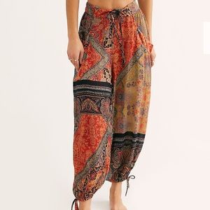 FREE PEOPLE BEGONIA  BALLOON PANTS M NEW
